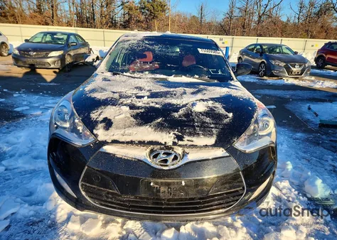 2014 Hyundai Veloster z USA, uszkodzony, nr VIN KMHTC6AD3EU201394